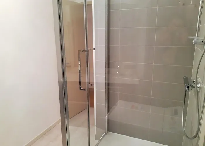 Апартаменты 6 Personnes Au Pied Des Pistes Avec Balcon - Fr-1-516-2 Ле дез Альп