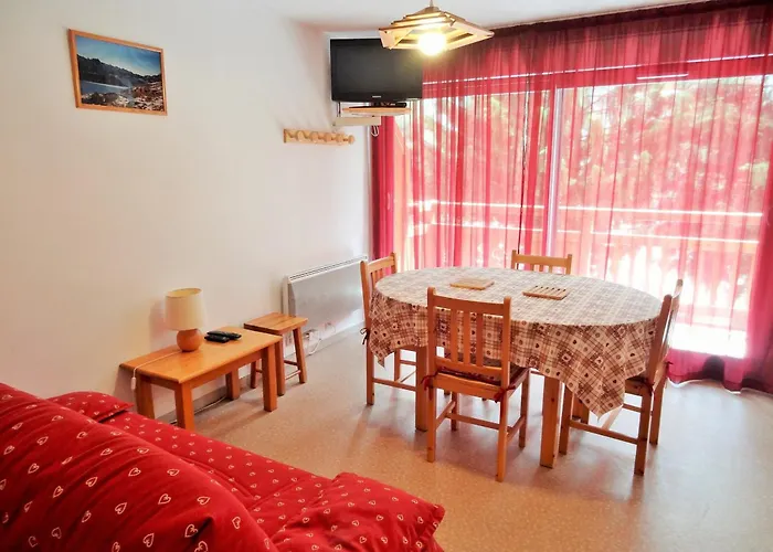 6 Personnes Au Pied Des Pistes Avec Balcon - Fr-1-516-2 Ле дез Альп